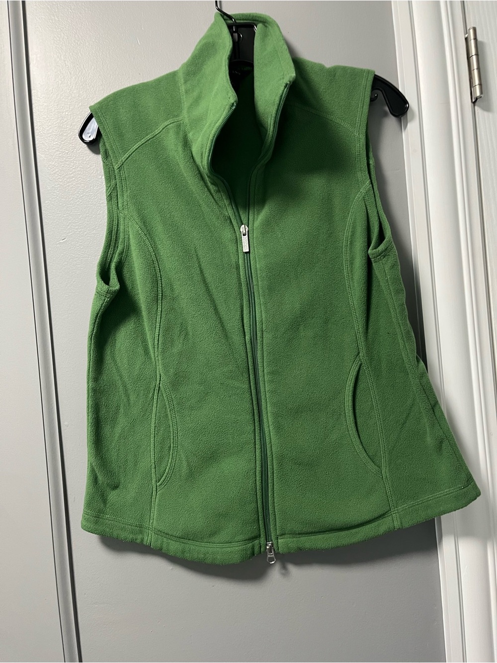 Women Green Fleece Vest - Lightweight Zip Front